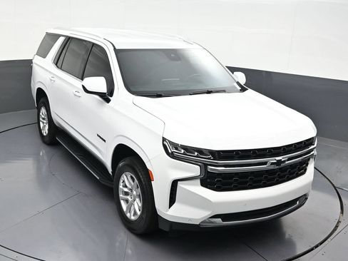 Used 2024 Chevrolet Tahoe LS RWD image 15
