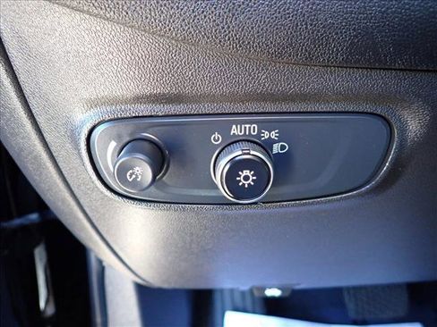 Used 2024 Chevrolet Equinox LT image 15