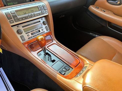 Used 2005 Lexus SC 430 Convertible RWD image 15