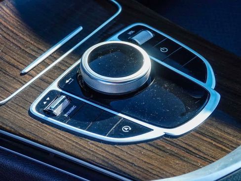 Used 2020 Mercedes-Benz C 300 C 300 image 32