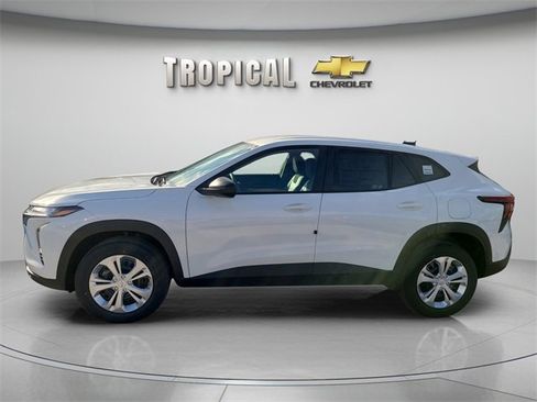 New 2026 Chevrolet Trax LS image 2