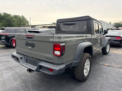 Used 2020 Jeep Gladiator Sport w/ Quick Order Package 23S AWD/4WD image 2
