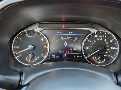 Used 2023 Nissan Altima 2.5 SR w/ SR Premium Package image 10