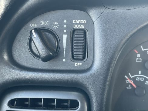 Used 2001 Dodge Ram 2500 Truck 2WD Quad Cab image 15