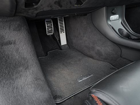 Used 2022 McLaren GT RWD image 20