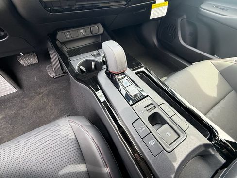 New 2026 Toyota Prius Plug-In Hybrid FWD image 8