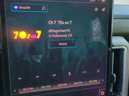 Used 2025 GMC Yukon Denali Ultimate image 15