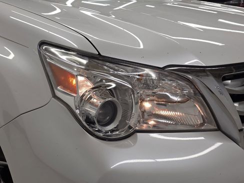 Used 2011 Lexus GX 460 Premium w/ Comfort Plus Pkg image 54