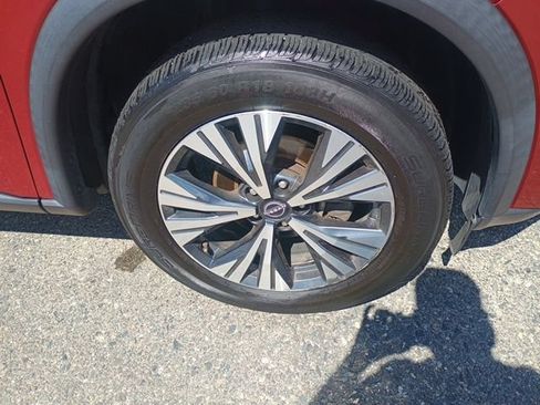Used 2023 Nissan Rogue SV AWD/4WD image 10