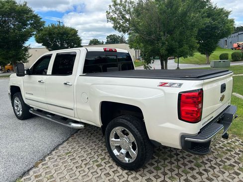 Used 2014 Chevrolet Silverado 1500 LTZ Z71 w/ LTZ Plus Package AWD/4WD image 7