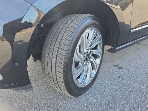 Used 2024 Lincoln Navigator Reserve image 34