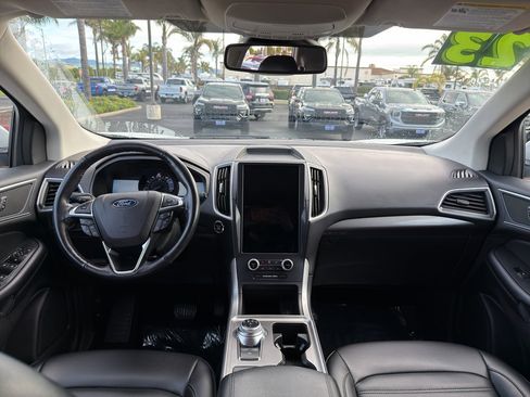 Used 2023 Ford Edge SEL image 10