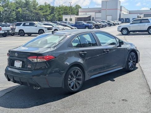 Used 2026 Toyota Corolla SE FWD image 7