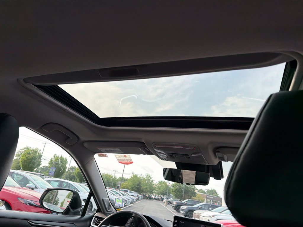 Certified 2022 Toyota RAV4 XLE Premium AWD/4WD image 17