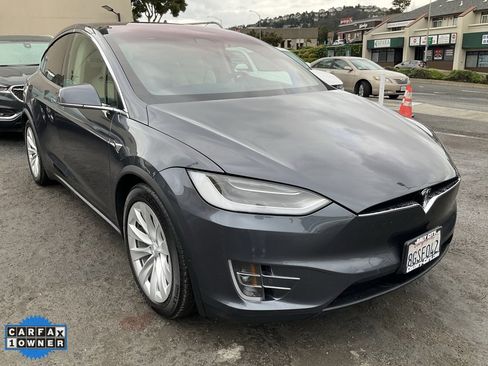 Used 2018 Tesla Model X 100D image 79