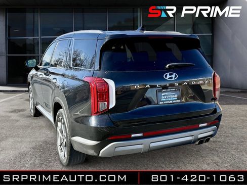 Used 2024 Hyundai Palisade SEL w/ Premium Package image 3