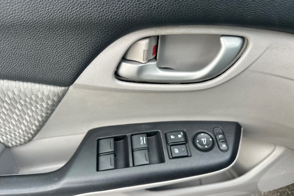Used 2015 Honda Civic LX image 11