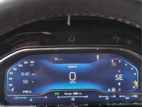 Used 2025 Chevrolet Silverado 1500 LT w/ Z71 Off-Road Package image 27