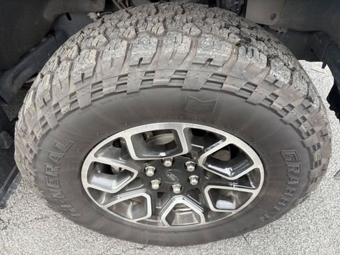 Used 2021 Ford F150 Lariat w/ Equipment Group 502A High AWD/4WD image 16
