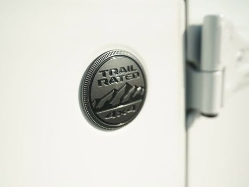 New 2025 Jeep Gladiator Sport image 35