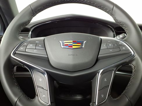 New 2026 Cadillac XT5 Luxury w/ LPO, Floor Liner Package AWD/4WD image 21