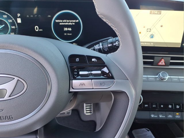 New 2026 Hyundai Elantra SEL FWD image 17