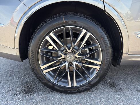 New 2026 Acura MDX SH-AWD w/ Advance Package image 9