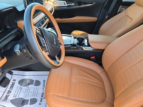 Certified 2023 Lincoln Nautilus Black Label w/ Class II Trailer Tow Package image 15