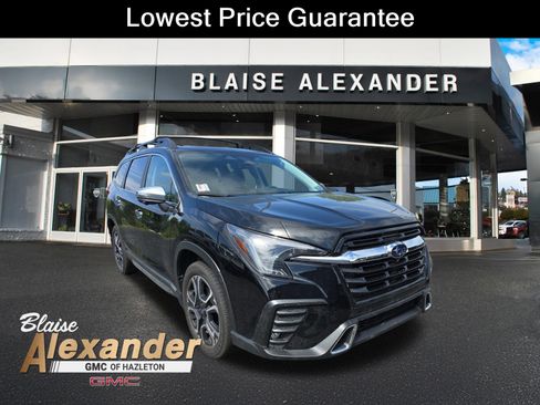 Used 2023 Subaru Ascent Touring AWD/4WD image 1