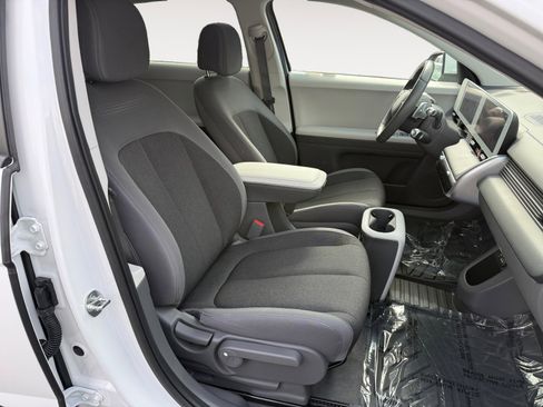 Certified 2024 Hyundai Ioniq 5 SEL RWD image 19