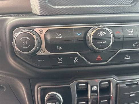 Used 2022 Jeep Gladiator Sport image 62