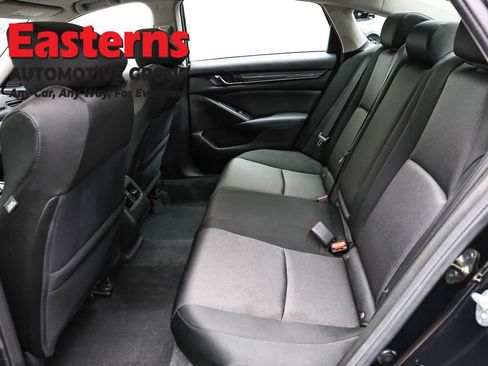 Used 2020 Honda Accord EX image 19