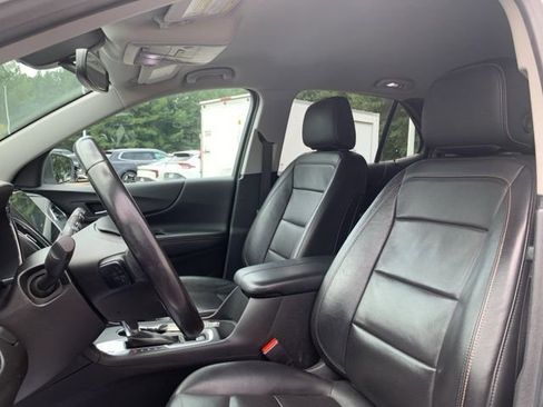 Used 2018 Chevrolet Equinox Premier image 18