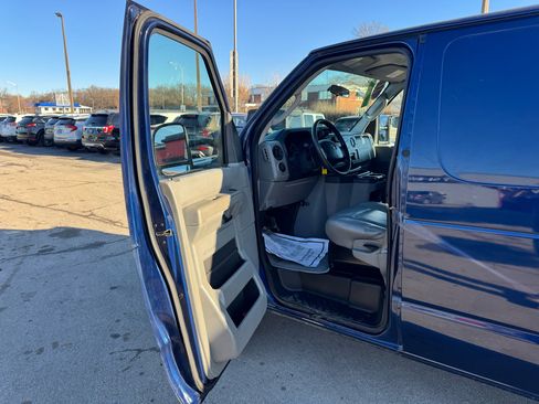 Used 2013 Ford E-250 and Econoline 250 w/ Commercial Cargo Van Pkg image 17