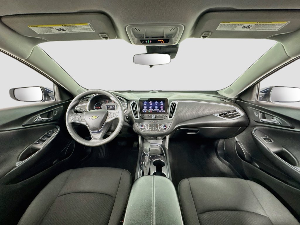 Used 2021 Chevrolet Malibu LT FWD image 16