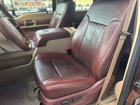 Used 2011 Ford F250 King Ranch image 9