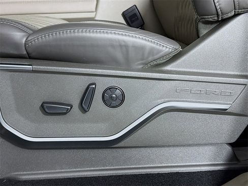 Used 2026 Ford F450 Platinum w/ Platinum Plus Package image 22