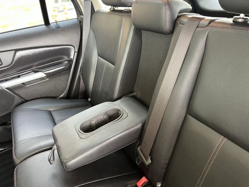 Used 2013 Ford Edge SEL image 19