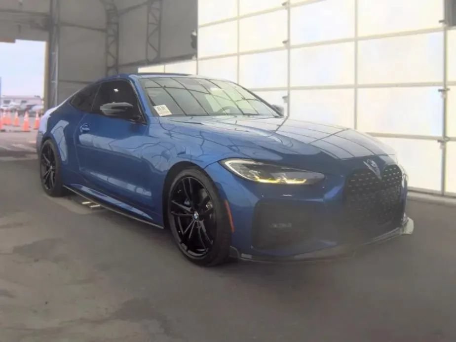 Used 2021 BMW 430i Coupe w/ M Sport Package RWD image 3