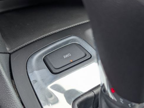 Used 2020 Chevrolet Equinox LT image 22