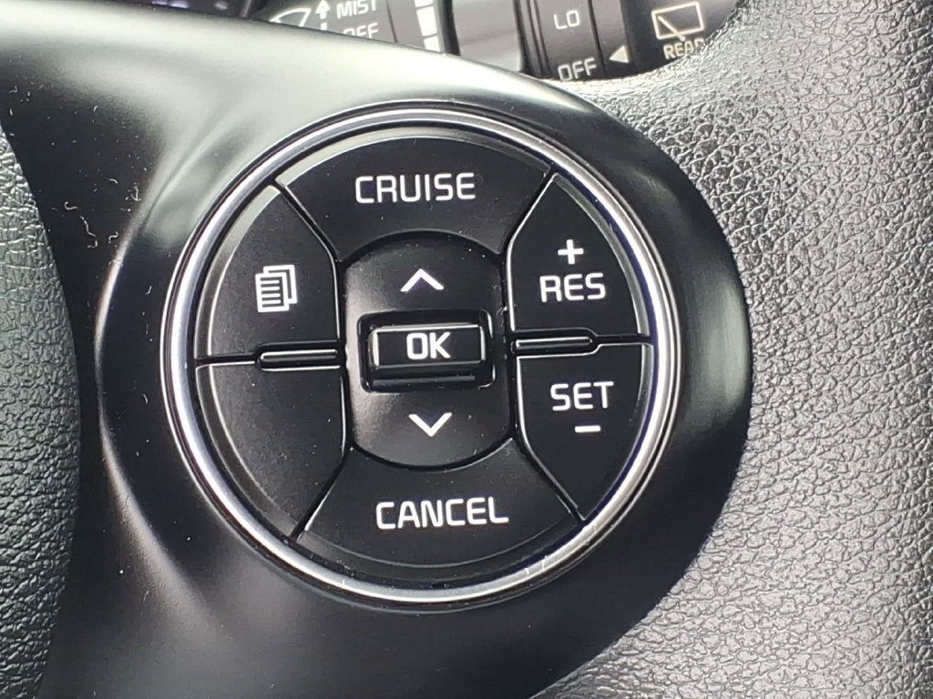 Used 2022 Kia Soul LX w/ Technology Package FWD image 11