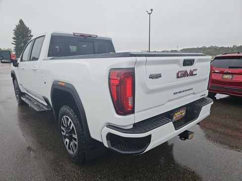 Used 2023 GMC Sierra 3500 AT4 w/ AT4 Premium Plus Package image 3