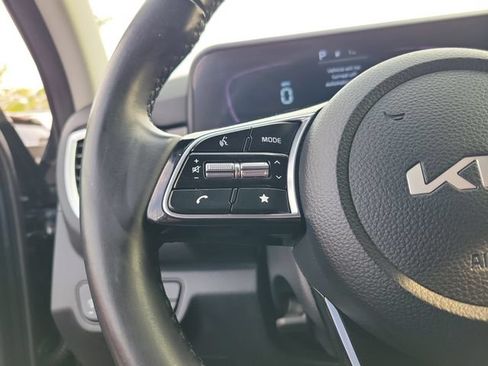Used 2025 Kia Seltos S FWD image 23