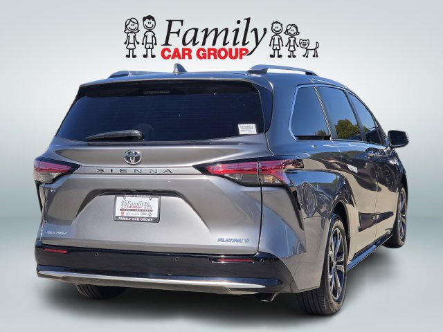 Used 2026 Toyota Sienna Platinum AWD/4WD image 4