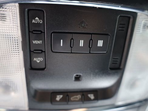 Used 2018 Jeep Grand Cherokee Limited AWD/4WD image 34