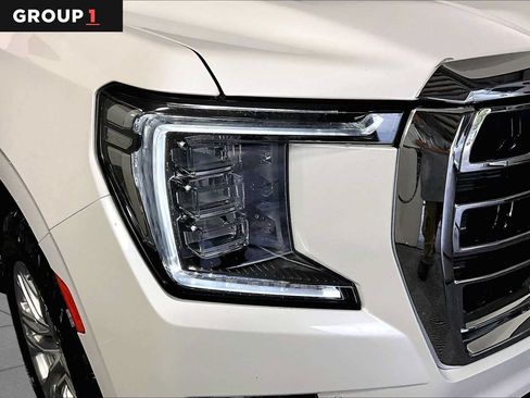 Used 2021 GMC Yukon SLT w/ SLT Premium Package AWD/4WD image 1