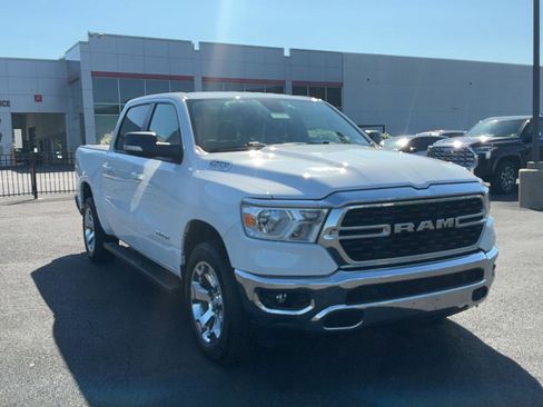 Used 2022 RAM 1500 Big Horn AWD/4WD image 3