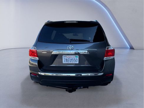 Used 2013 Toyota Highlander Limited FWD image 5