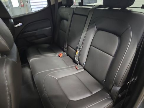 Used 2022 Chevrolet Colorado Z71 w/ Trail Boss Package image 17