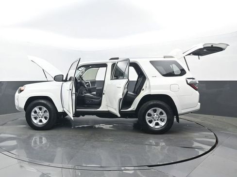 Used 2021 Toyota 4Runner SR5 Premium w/ Moonroof Package image 35